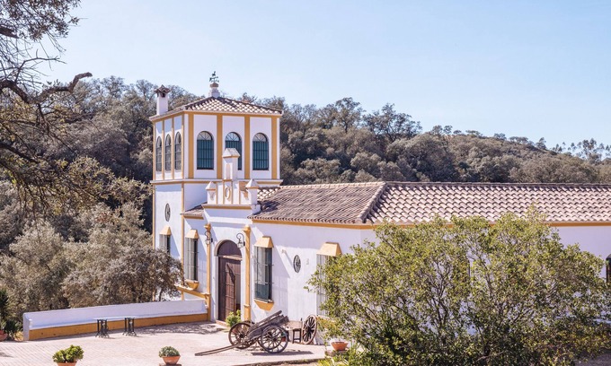 El Garrobo Casa | Casa Rural Los Gorriones | A 25 minutos de Sevilla
