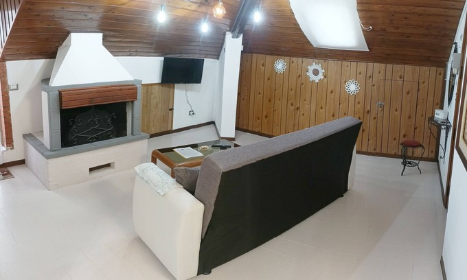 Gravina di Catania Apartamento | Casa Reale locazione affitti brevi per coppia, amici e famiglia.