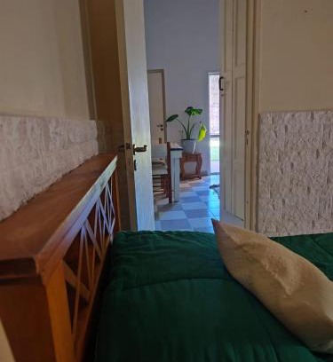 Mercedes Casa | Casa Refugio