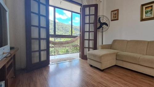 Teresopolis Casa | Casa Retrô na Serra - Temporadaincrível