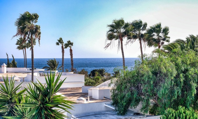 Costa Teguise Chalet De Esquí | Casa Roberta Sea view