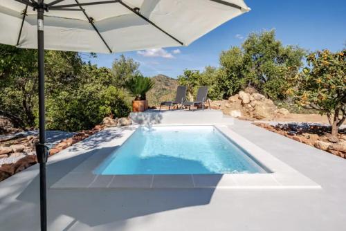 Comares Casa | Casa Rocas Private Pool with swimjet!