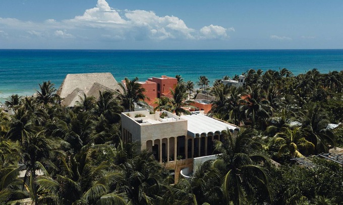 Zona Hotelera Villa | Casa Romeo Tulum: 5BR Villa with Rooftop Pool, Steps from Beach in Hotel Zone