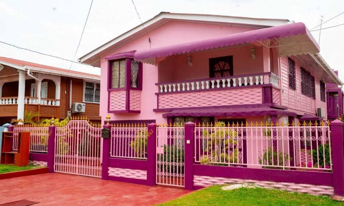 Georgetown Casa | CASA ROSA: Comfortable Cozy Spacious fully furnished family home in Georgetown