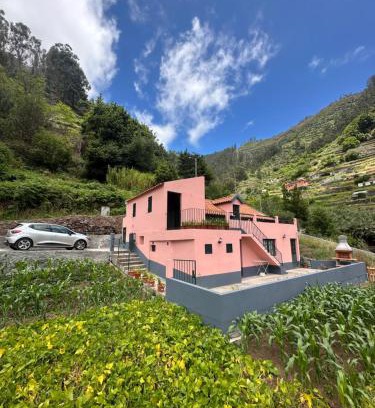 Ribeira Brava Casa | Casa Rosa