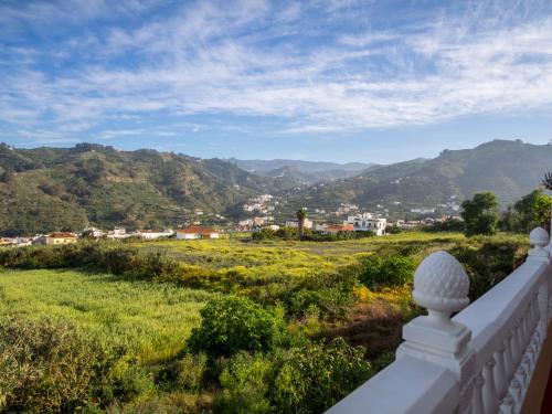 Teror Apartamento | CASA ROSALÍA. APARTAMENTO CON VISTAS A LA MONTAÑA