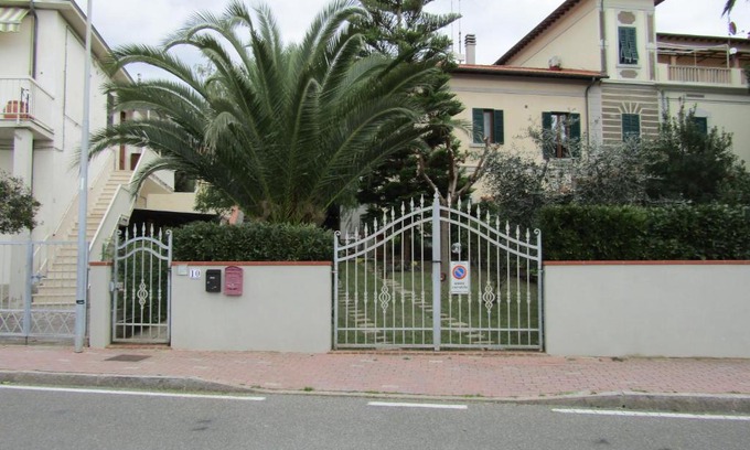 San Vincenzo Apartamento | Casa Rosy