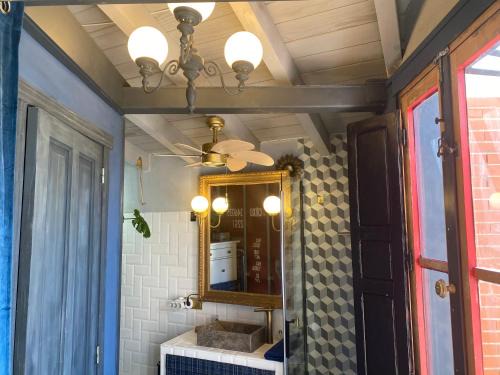 Velliza Casa | Casa Rural Alfoz, -Tiny house- con patio privado y barbacoa