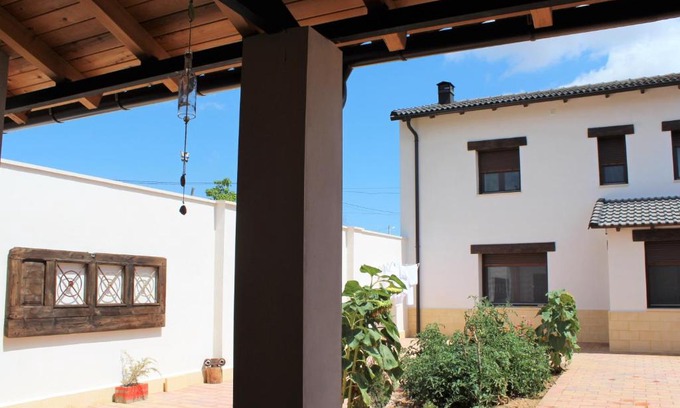 Santo Domingo de Moya Casa | Casa Rural CasaBlasa