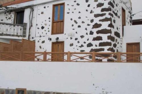 Los Llanillos Casa | Casa Rural de 1945 Dos Plantas Patio Y Barbacoa