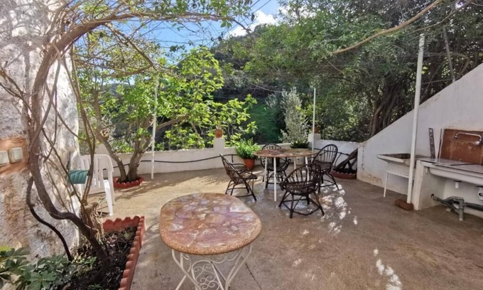 Río Velez Cabaña | CASA RURAL EL CASTILLO, CASA DE CAMPO CON PISCINA Y SAUNA, A 15KM DE LA PLAYA.