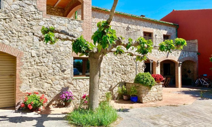 Vilamacolum Casa | Casa Rural en el corazón del Empordà