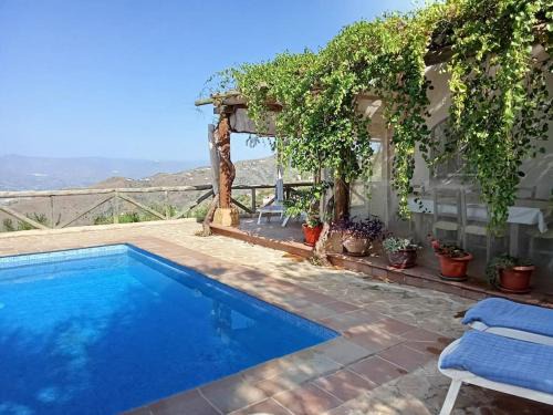 Arenas Chalet De Esquí | Casa Rural en Málaga, donde el tiempo se detiene