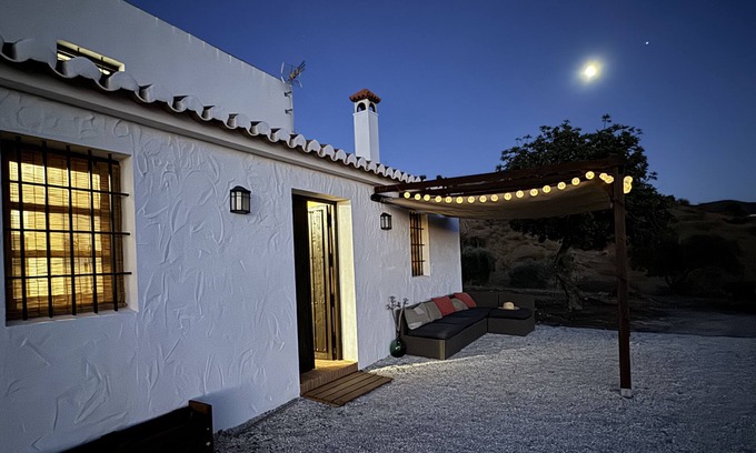 Almogia Cabaña | Casa Rural en un Enclave Tranquilo con Vistas al mar y a las Montañas