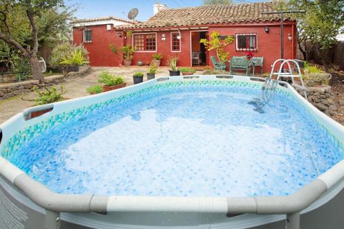 Vega de San Mateo Chalet De Esquí | Casa Rural La Asomada