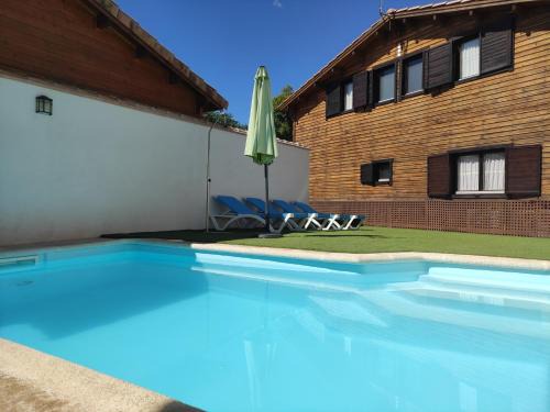 Cobisa Casa | Casa Rural La Dehesa de Toledo a 5 minutos de Puy du Fou España