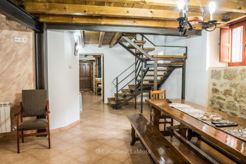 Astudillo Casa | Casa Rural "La Mota"