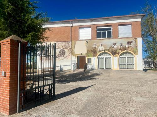 Salmoral Casa | Casa Rural Las Escuelas de Pradoalegre