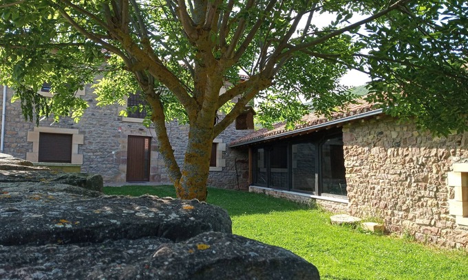 Salces Casa | Casa Rural cerca de Alto Campoo (estación de esquí), pantano del Ebro o Reinosa