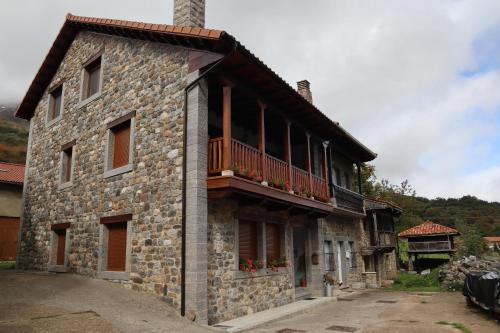 Posada de Valdeón Casa | Casa Rural Pambuches