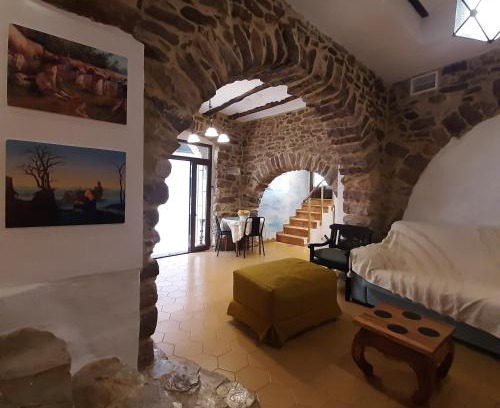 Chovar Casa | Casa rural rústica "EL COLMENAR" para parejas, familias o amigos a la montaña