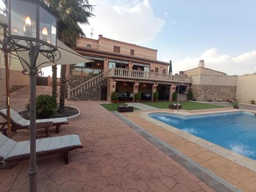 Almonacid de Toledo Casa | Casa Rural Vista Castillo
