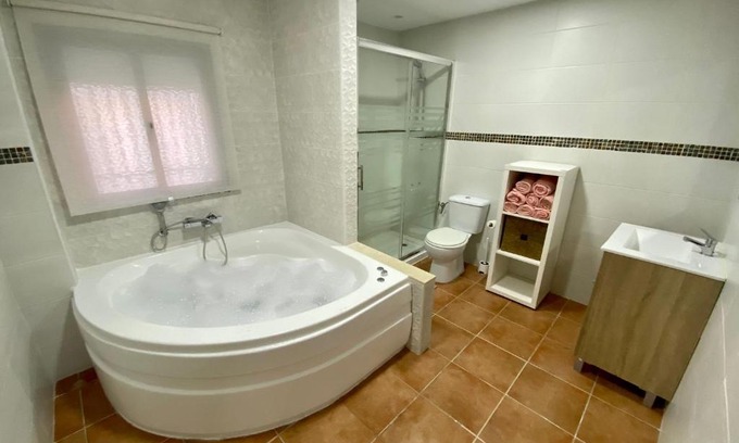 Olvera Casa | Casa Rural Villa Briar