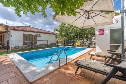 Cenes de la Vega Casa | Casa rural VISTABLANCA en una sola planta con bonitas vistas y piscina - Junto a la capital y la Alhambra