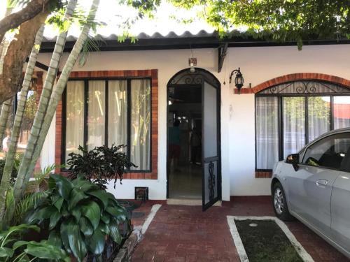 Flandes Casa | Casa Santa Mónica