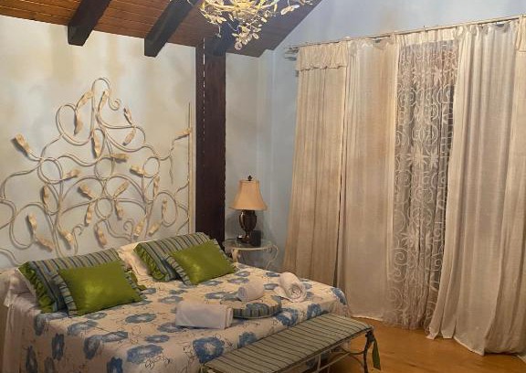 Argonos Cama Y Desayuno | Casa Santiago
