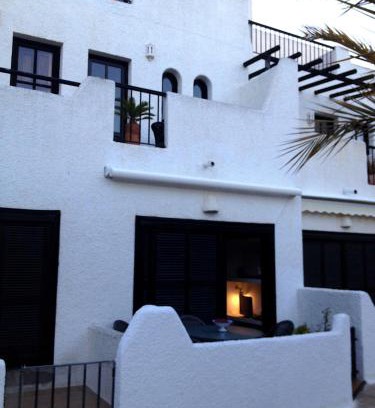 Agua Amarga Apartamento | Casa Serene