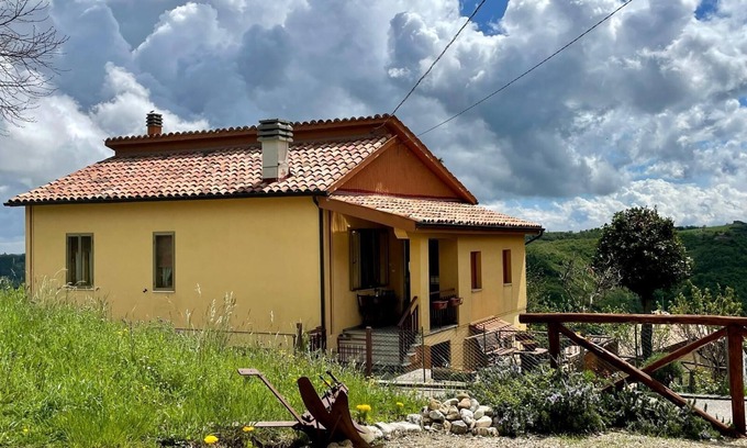 Montemonaco Apartamento | Apartamento independiente con tres dormitorios en el parque de las montañas Sibillini