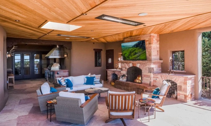 North Hills Casa | Casa Sierra-Seven Bedrooms with Outdoor Living