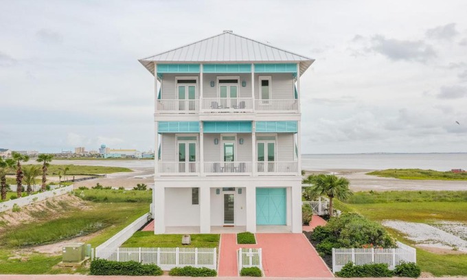 The Shores Casa | Casa Sirena - Private bayside home with pool home
