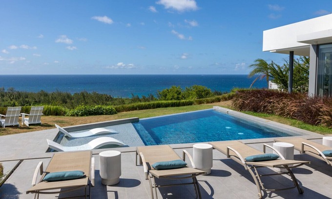 Aguacate Apartamento | Award-Winning Villa | Heated Infinity Pool, Ocean Views, & Luxury Amenities