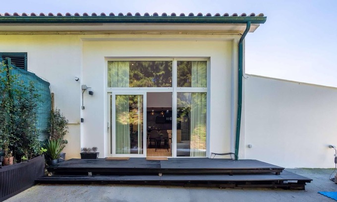 Famalicao Casa | Casa Sol - Private Large Pool & Nature Retreat