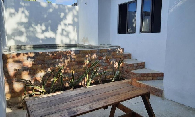 Mérida Casa | Casa sola con piscina, semi amueblada y porch