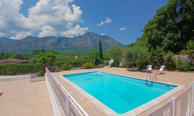 Ausonia Casa | Casa Sole Ausonia - holiday home with large private pool in a scenic setting