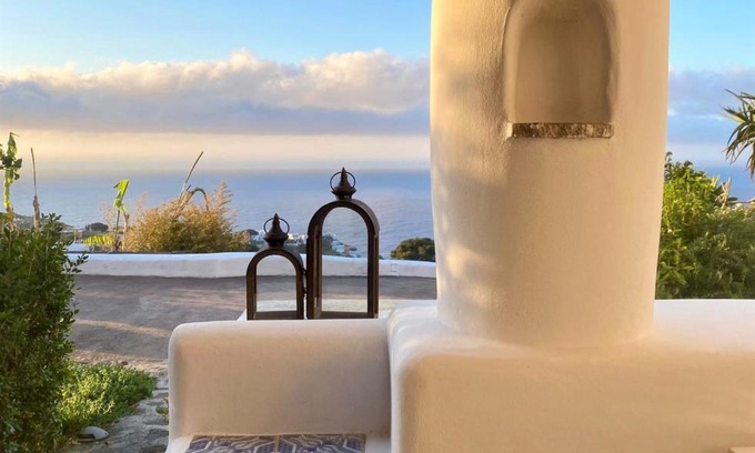 Malfa Casa | Casa Surya - Sea view terrace, Isola Salina