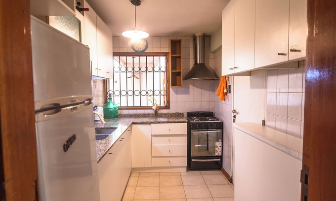 Guaymallén Casa | Casa Syrah: Alojamiento con estacionamiento, sala de juegos y piscina