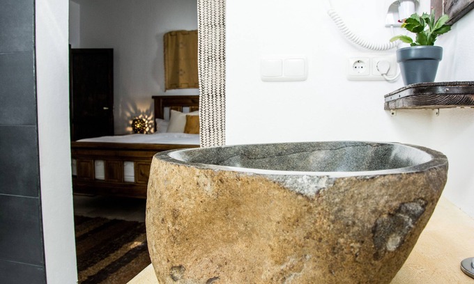 Tahiche Casa | Casa Tahiche - Jacuzzi, WIFI & BBQ