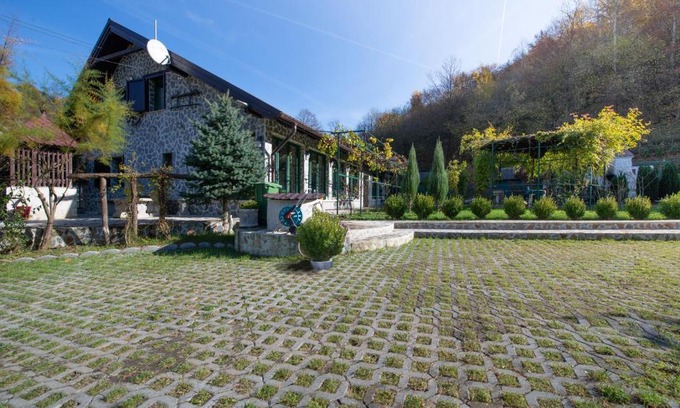 Ilia Casa | CASA TEODORA