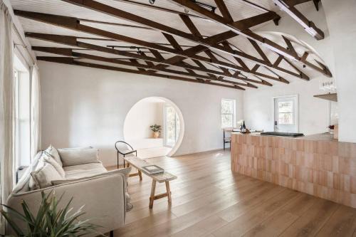 Croissant Park Casa | Casa Terra Lumi - at lumicollection