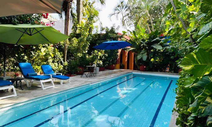Barrio de Santiago Cama Y Desayuno | Casa Tres Colibries - Adults Only