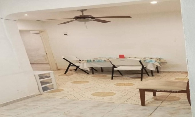 La Gloria Casa | Casa Tropicalissimo Isla Mujeres. ubicada en la Colonia, 5 Personas