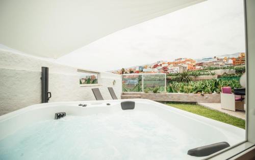 Los Realejos Casa | Casa Tulipanes & Spa