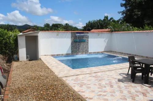 Carmen de Apicala Casa | Casa vacacional en Carmen de Apicala con piscina