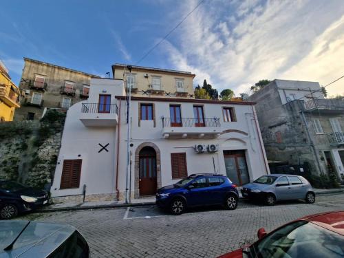 Monforte San Giorgio Casa | Casa vacanza a funtana