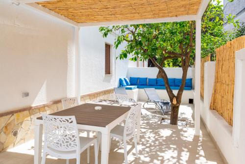 Laura Casa | Casa Vacanze Elvè
