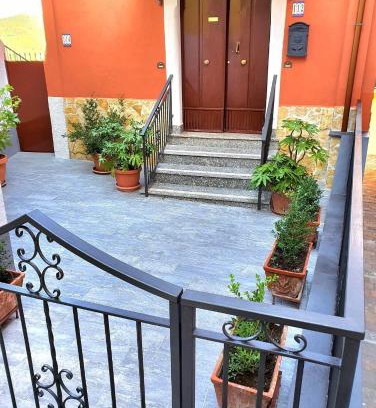 Dragonea Apartamento | Casa Vacanze "L'Oasi" Amalfi Coast